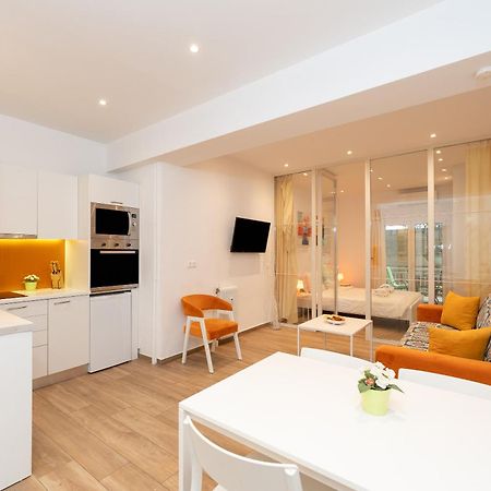 Spacious Peaceful Studio In Атина Екстериор снимка